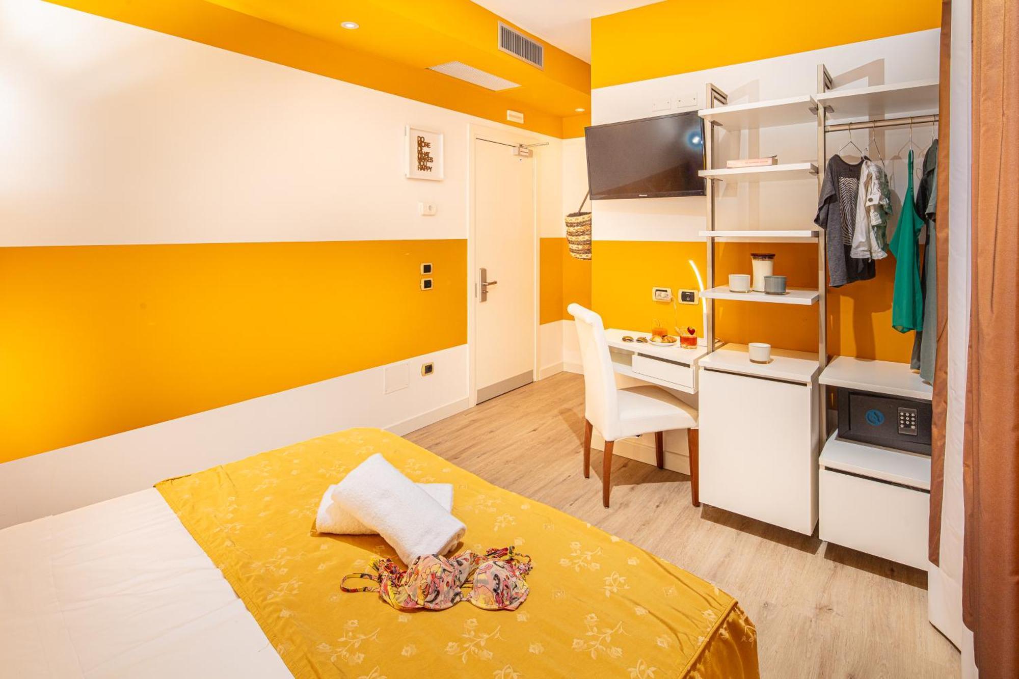 Hotel Karinzia Caorle Exteriör bild